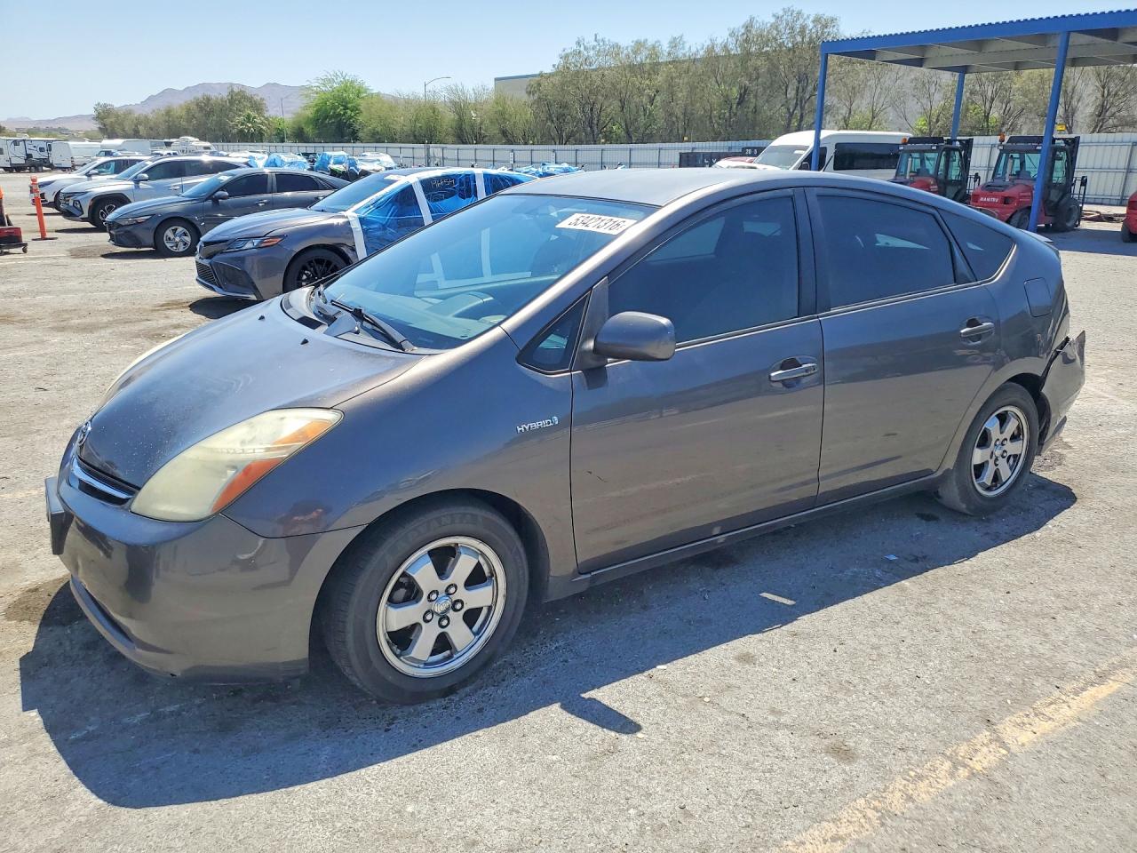 Salvage Toyota Prius Image