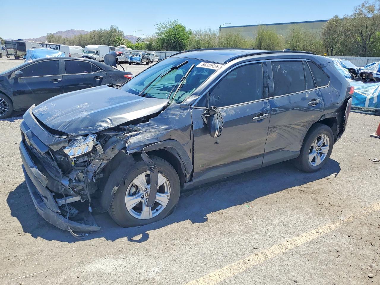 Salvage Toyota RAV4 Image