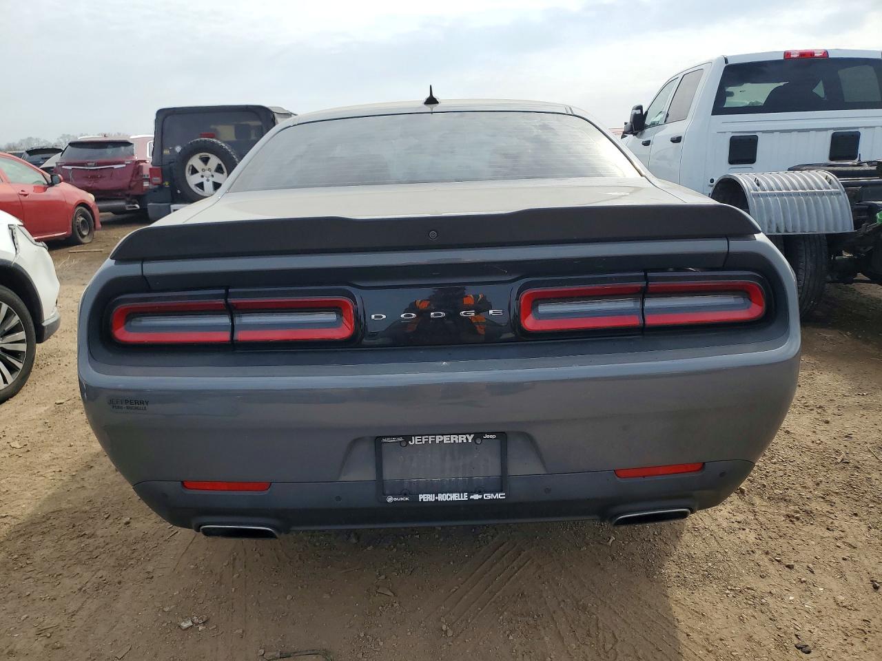 Dodge Challenger Sxt