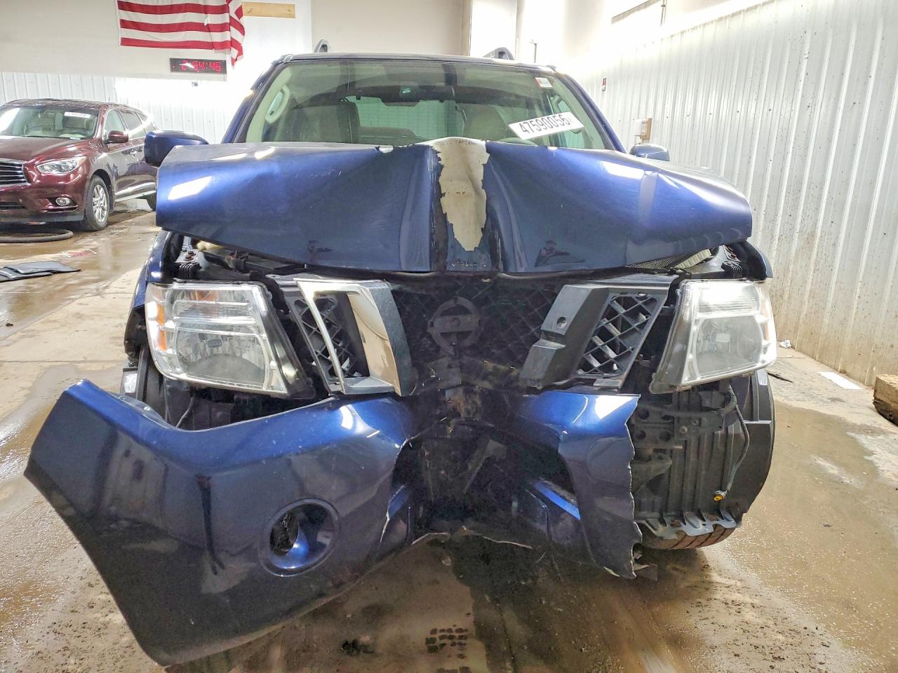 Nissan Pathfinder S