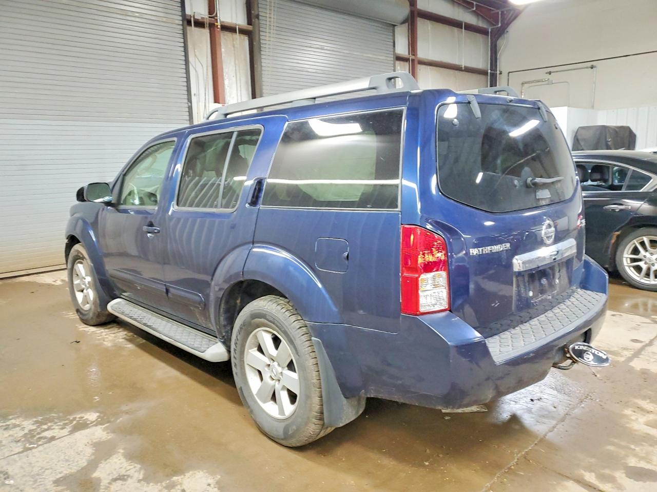 Nissan Pathfinder S