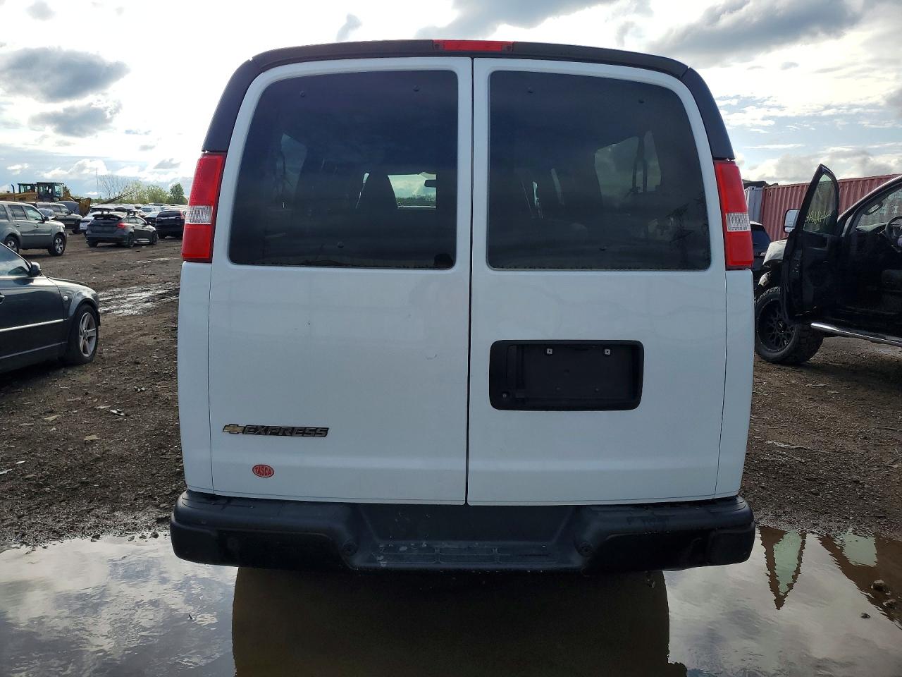 Chevrolet Express Ls