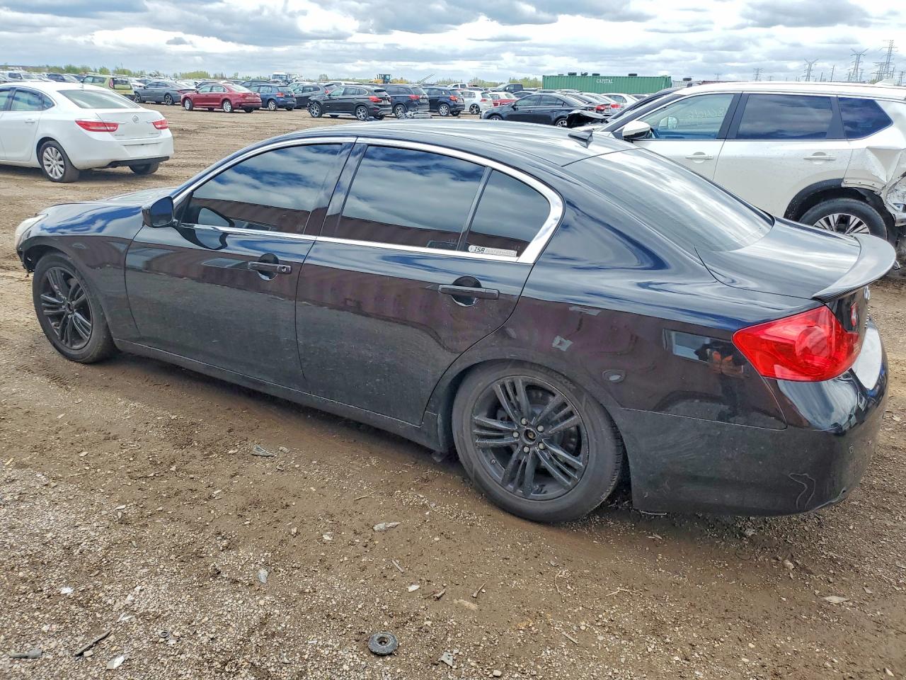 INFINITI G37 X