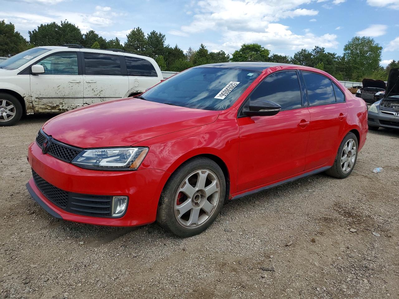Salvage Volkswagen Jetta Image