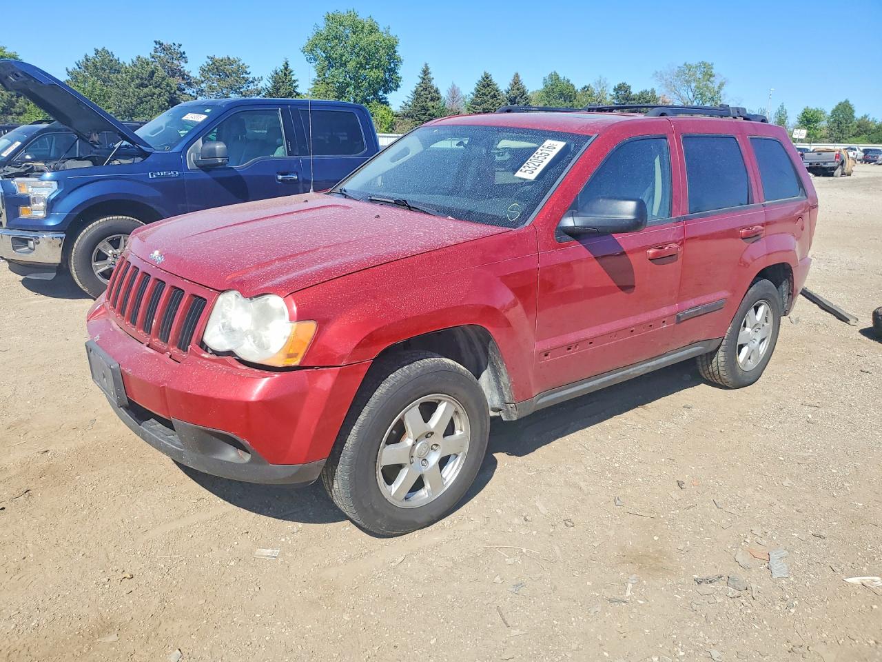 Salvage Jeep Grand Cherokee Image