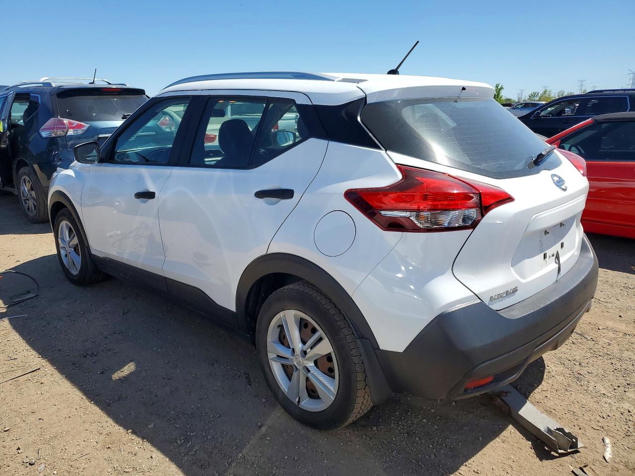 Nissan Kicks S