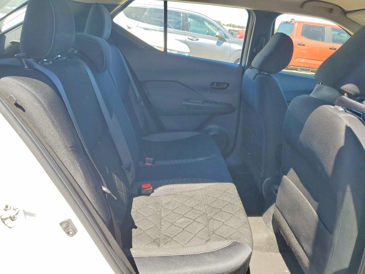 Nissan Kicks S
