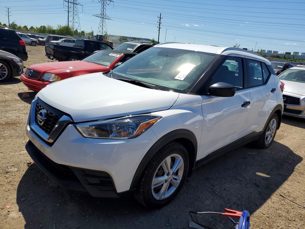 Salvage Nissan Kicks Image