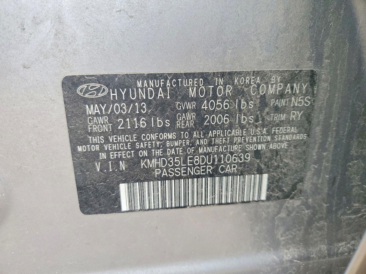 Hyundai ELANTRA Base