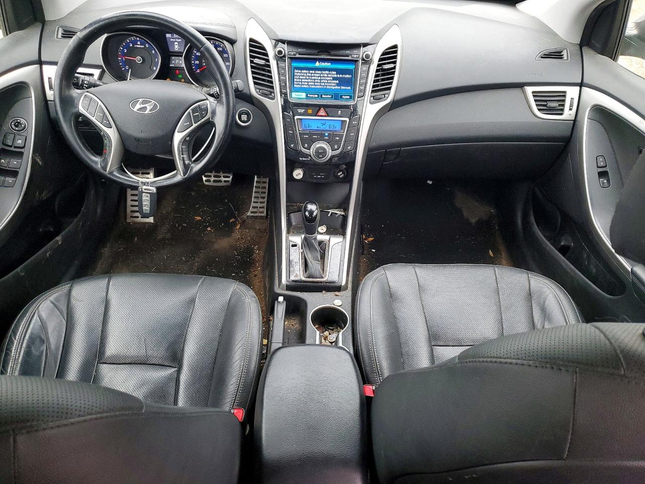 Hyundai ELANTRA Base