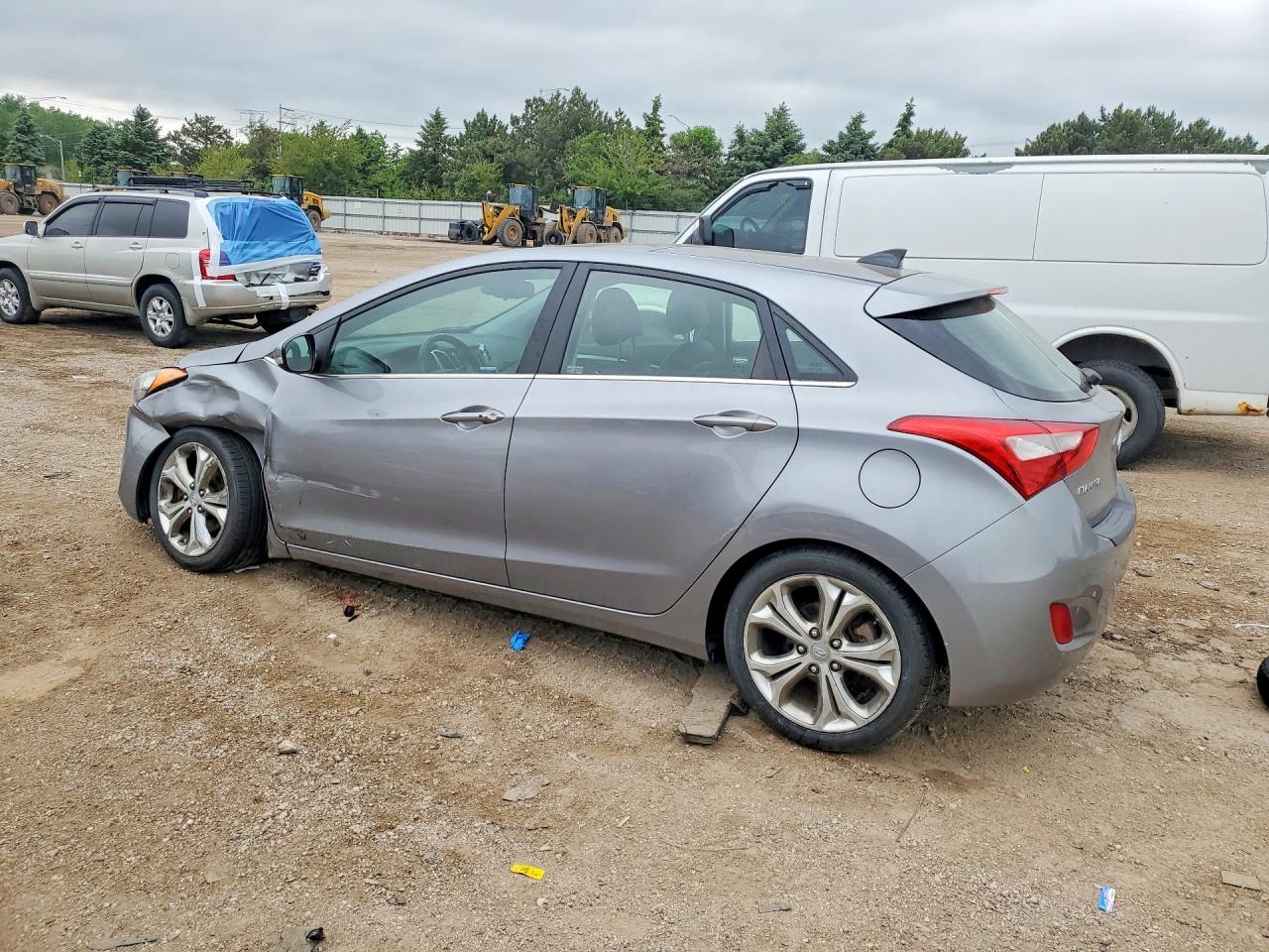 Hyundai ELANTRA Base