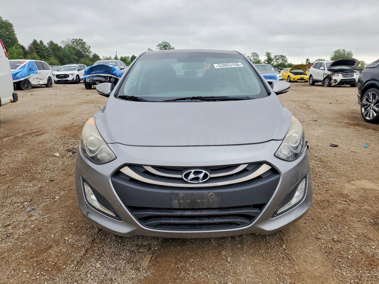 Hyundai ELANTRA Base