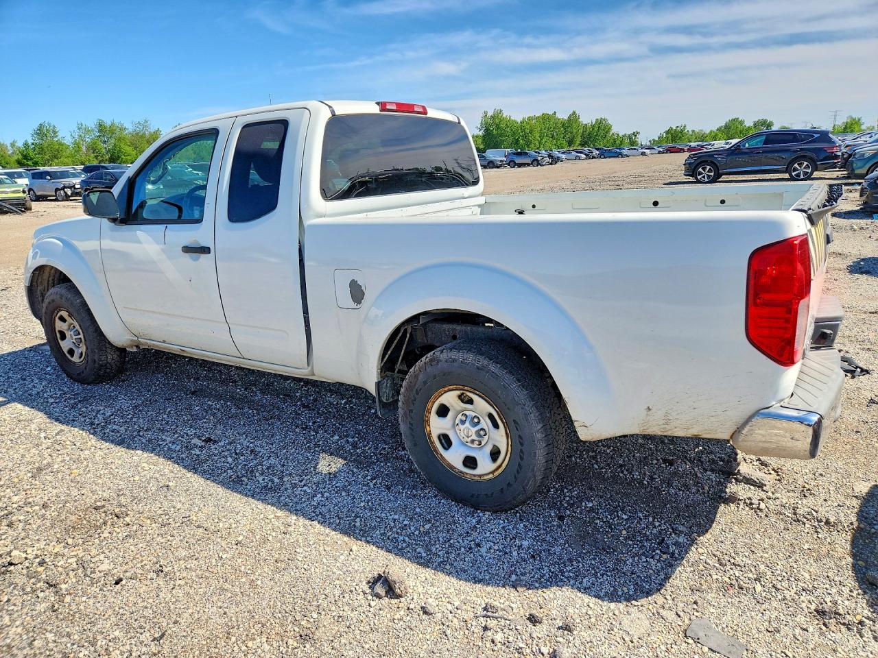 Nissan Frontier S