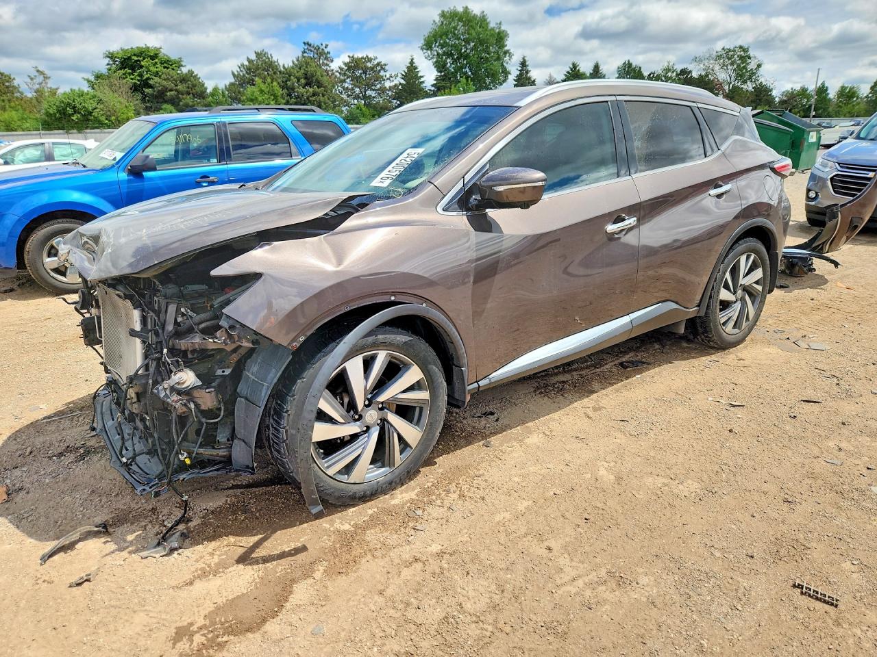 Salvage Nissan Murano Image