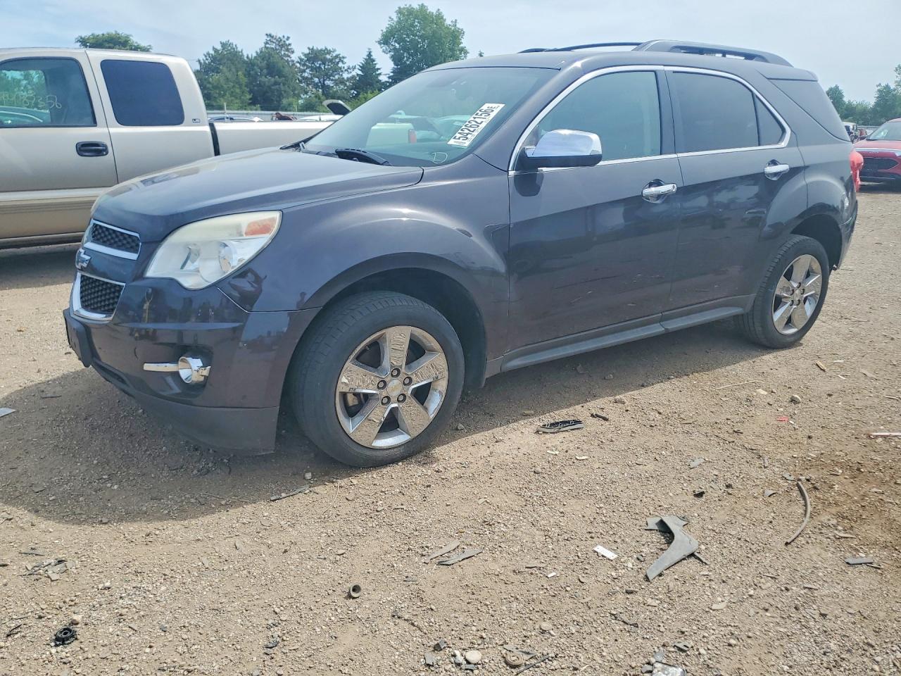Salvage Chevrolet Equinox Image