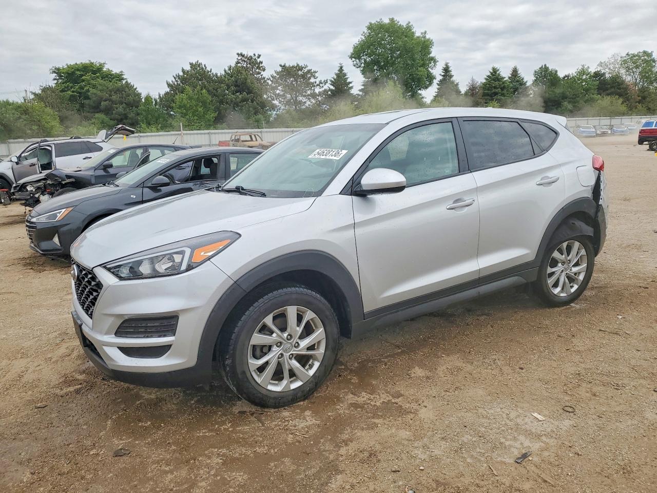 Salvage Hyundai TUCSON Image