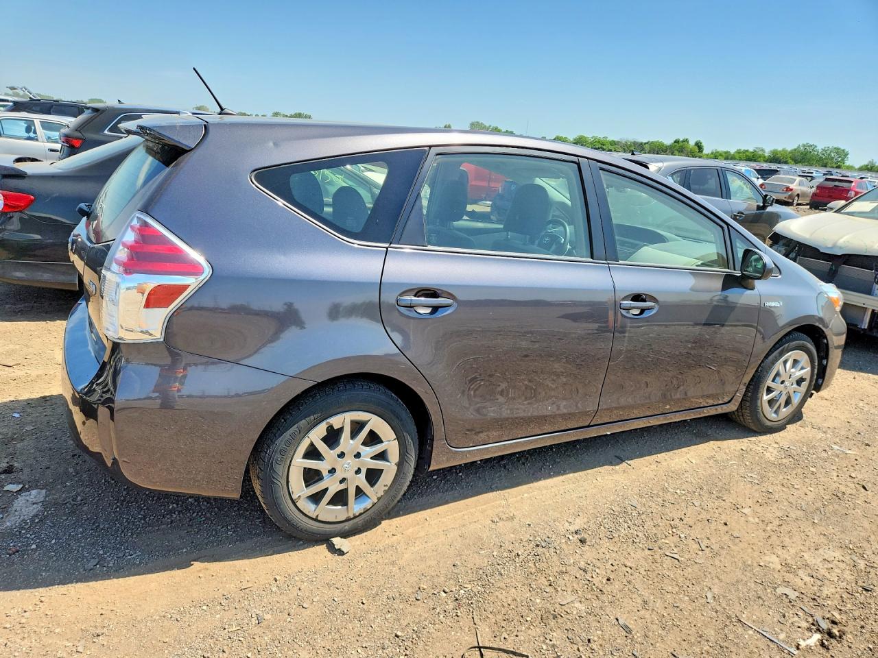 Toyota Prius v Two
