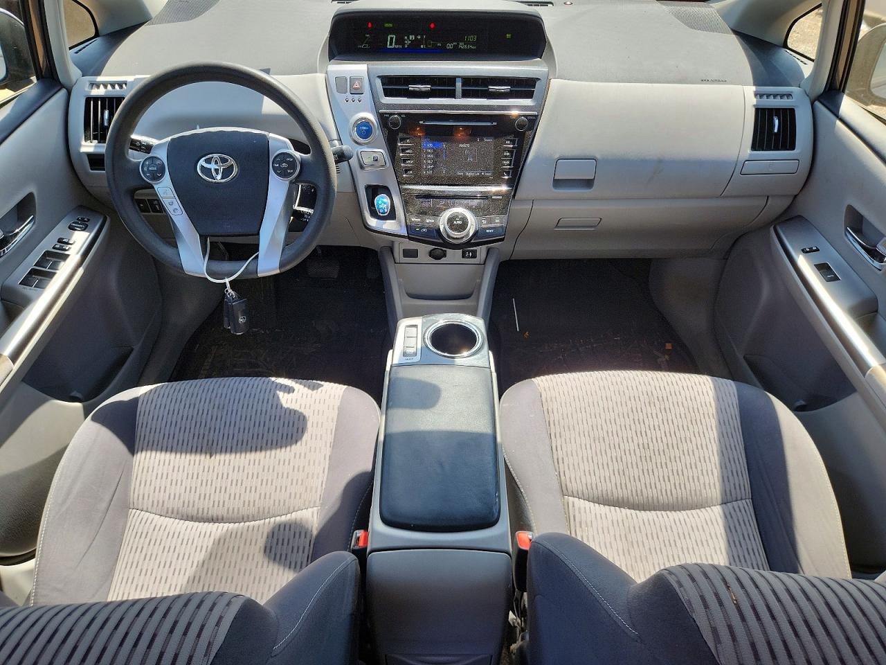 Toyota Prius v Two