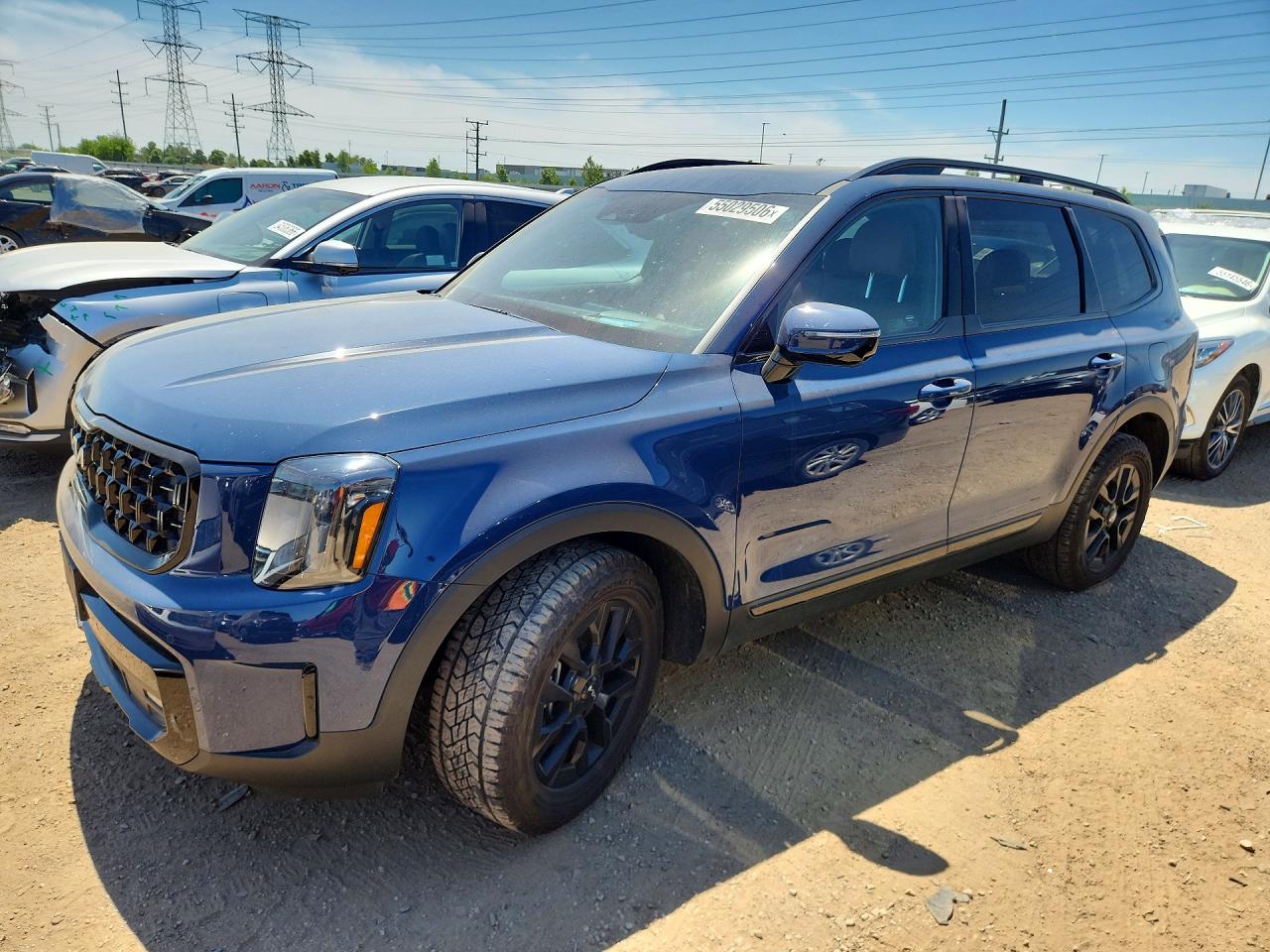 Salvage Kia Telluride Image