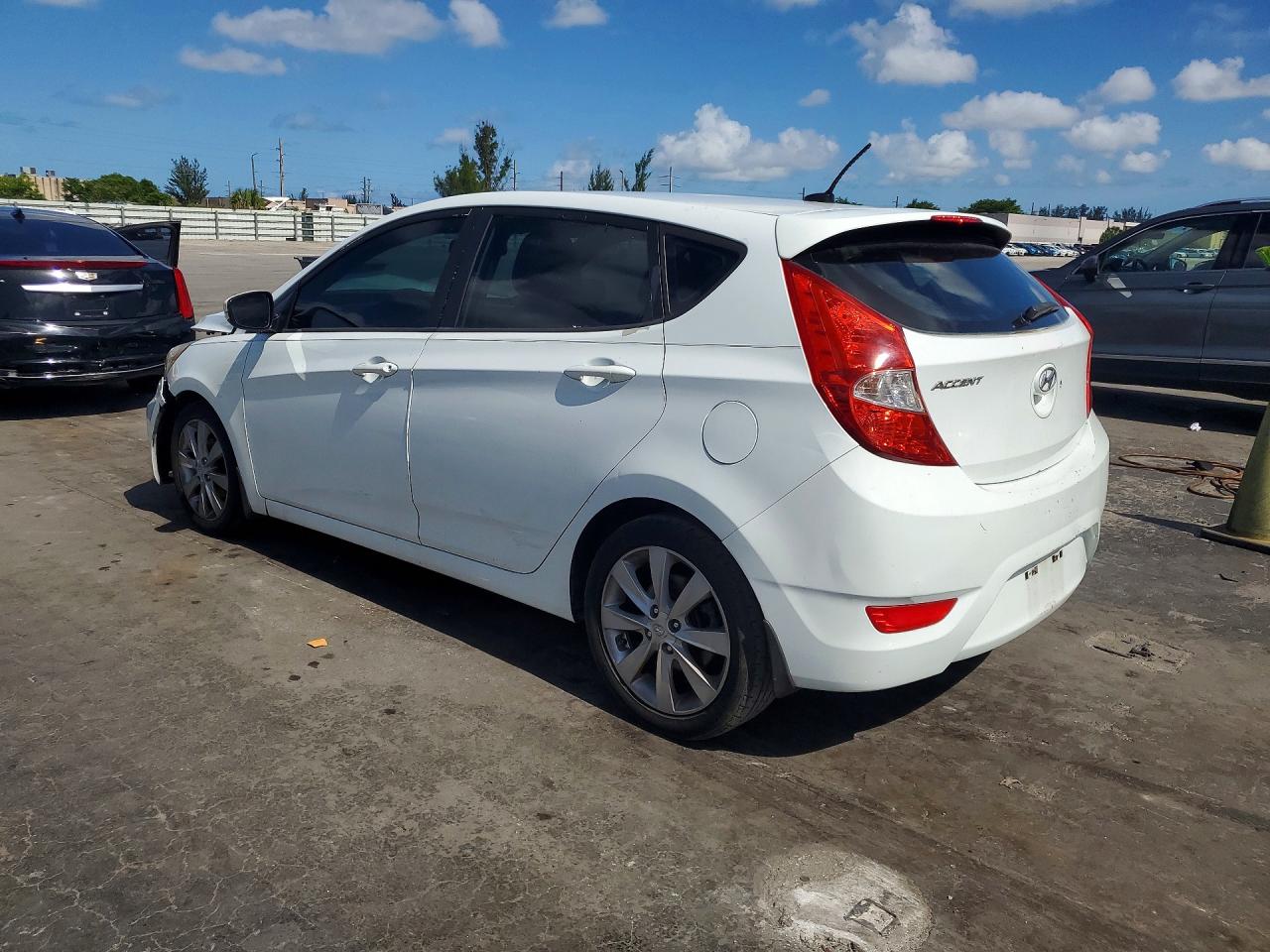 Hyundai ACCENT Se