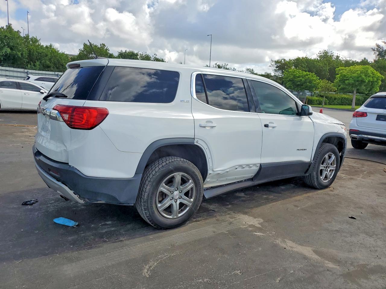 GMC Acadia Sle