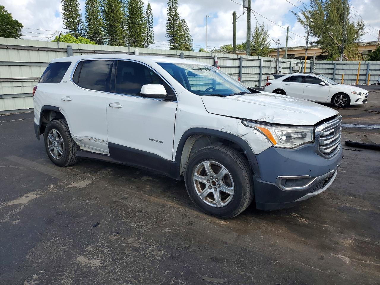 GMC Acadia Sle