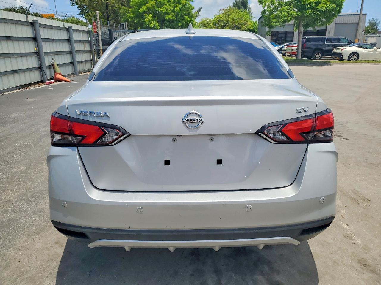 Nissan Versa Sv