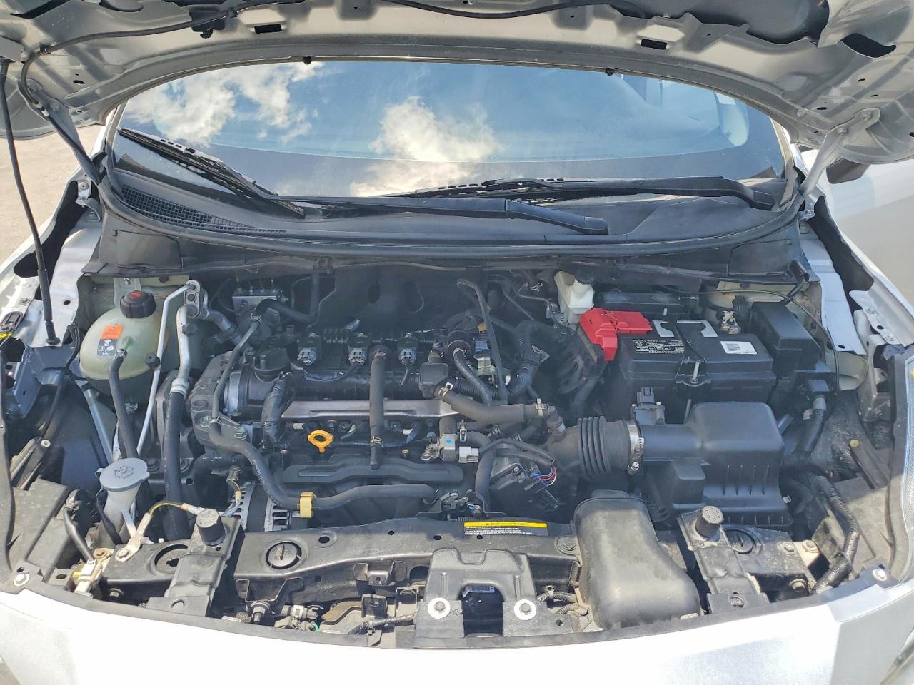 Nissan Versa Sv