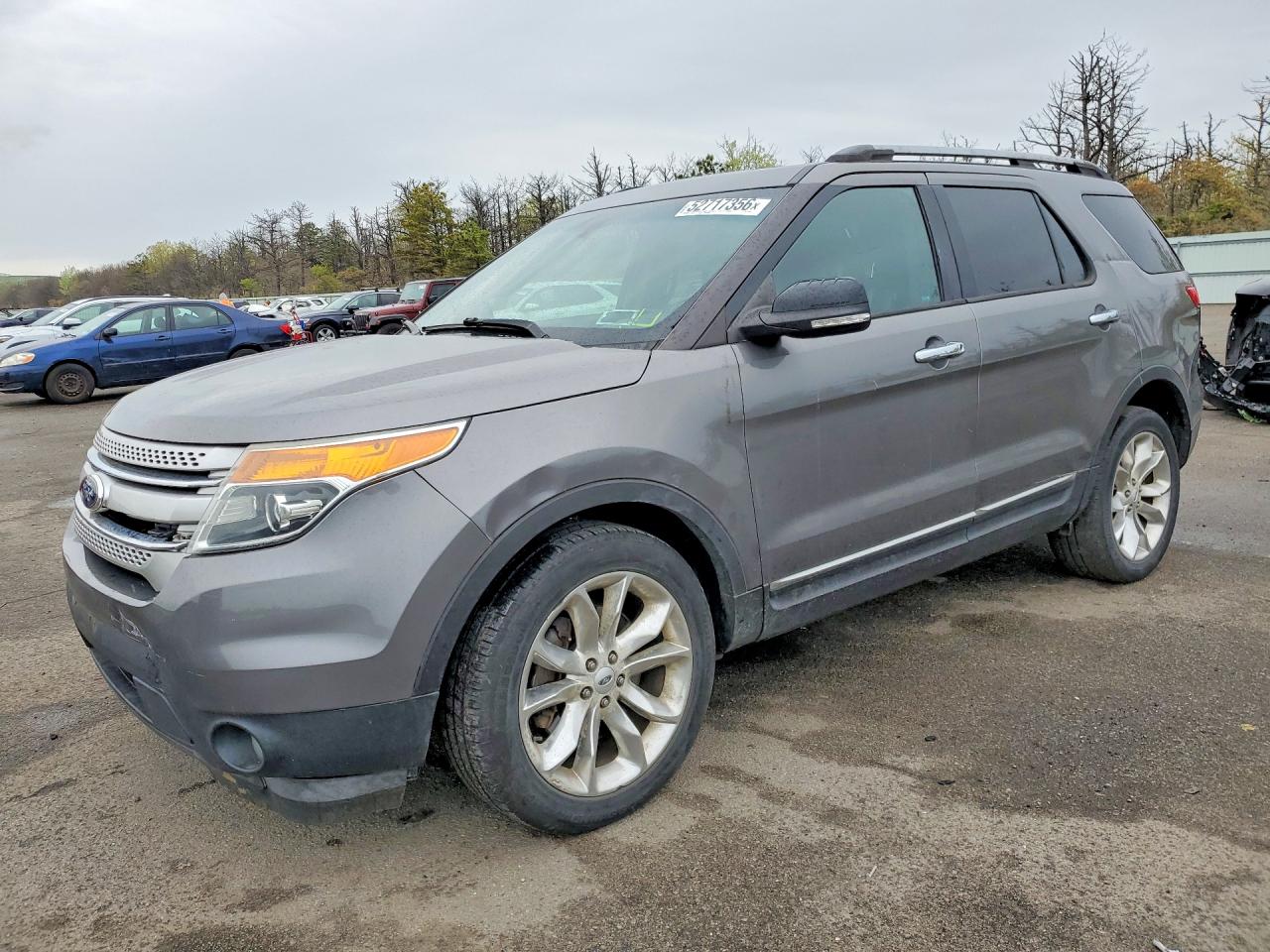 Salvage Ford Explorer Image