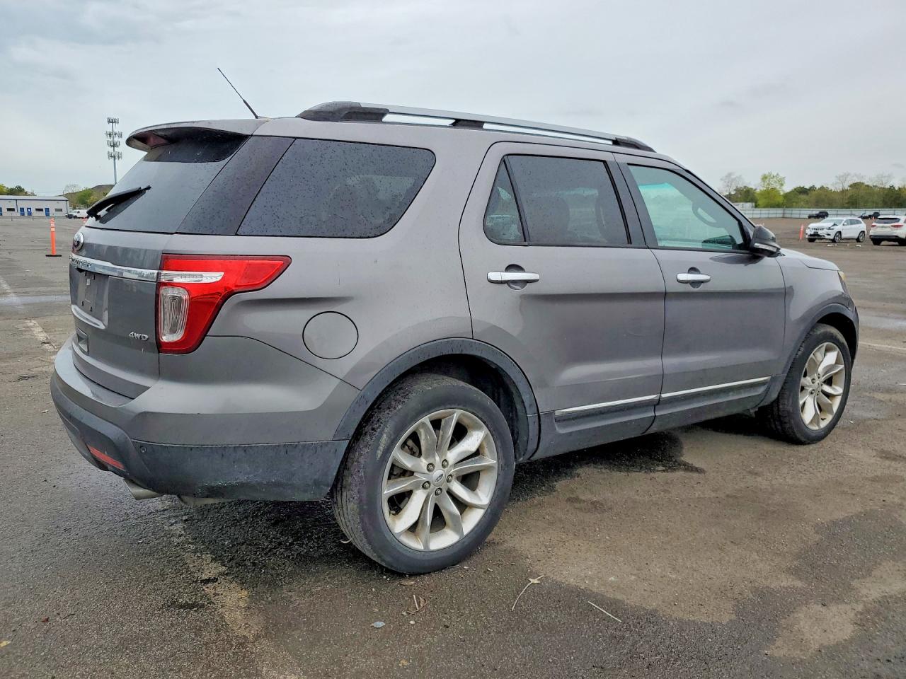Ford Explorer Xlt