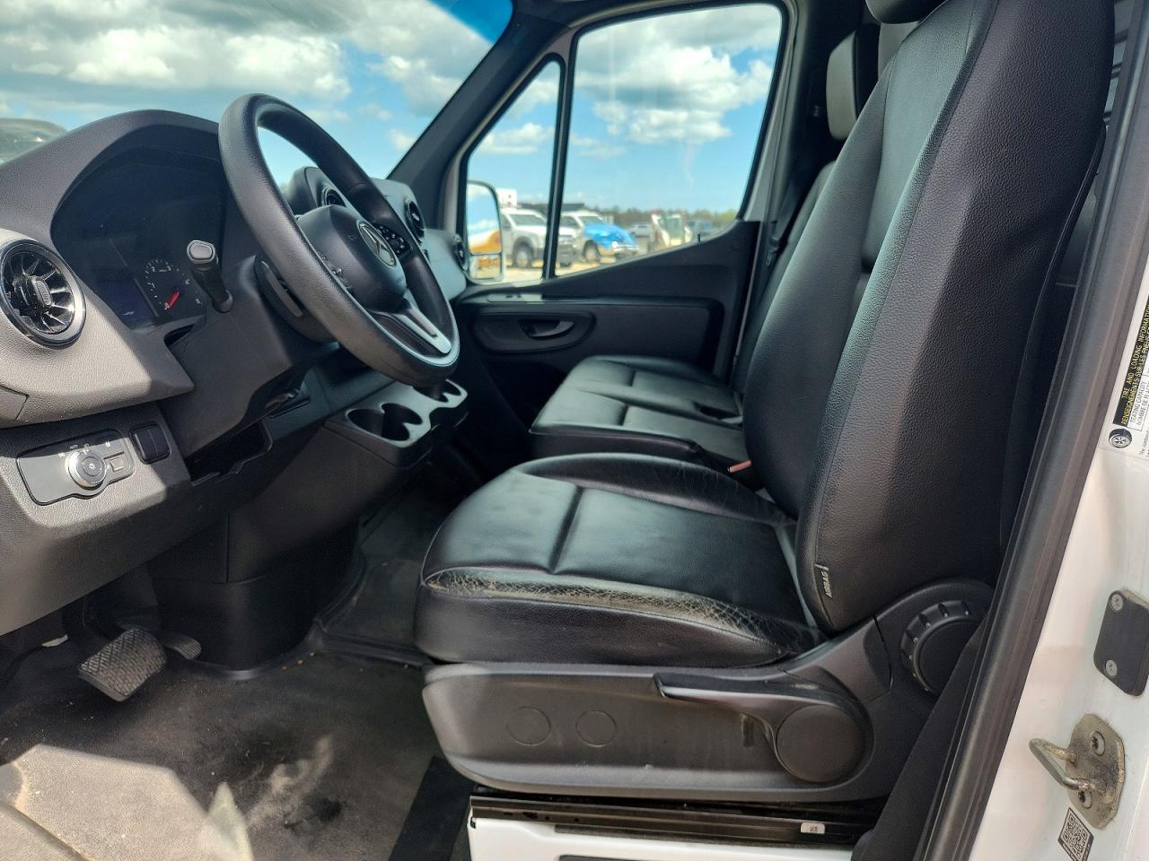 Mercedes-Benz Sprinter 2500