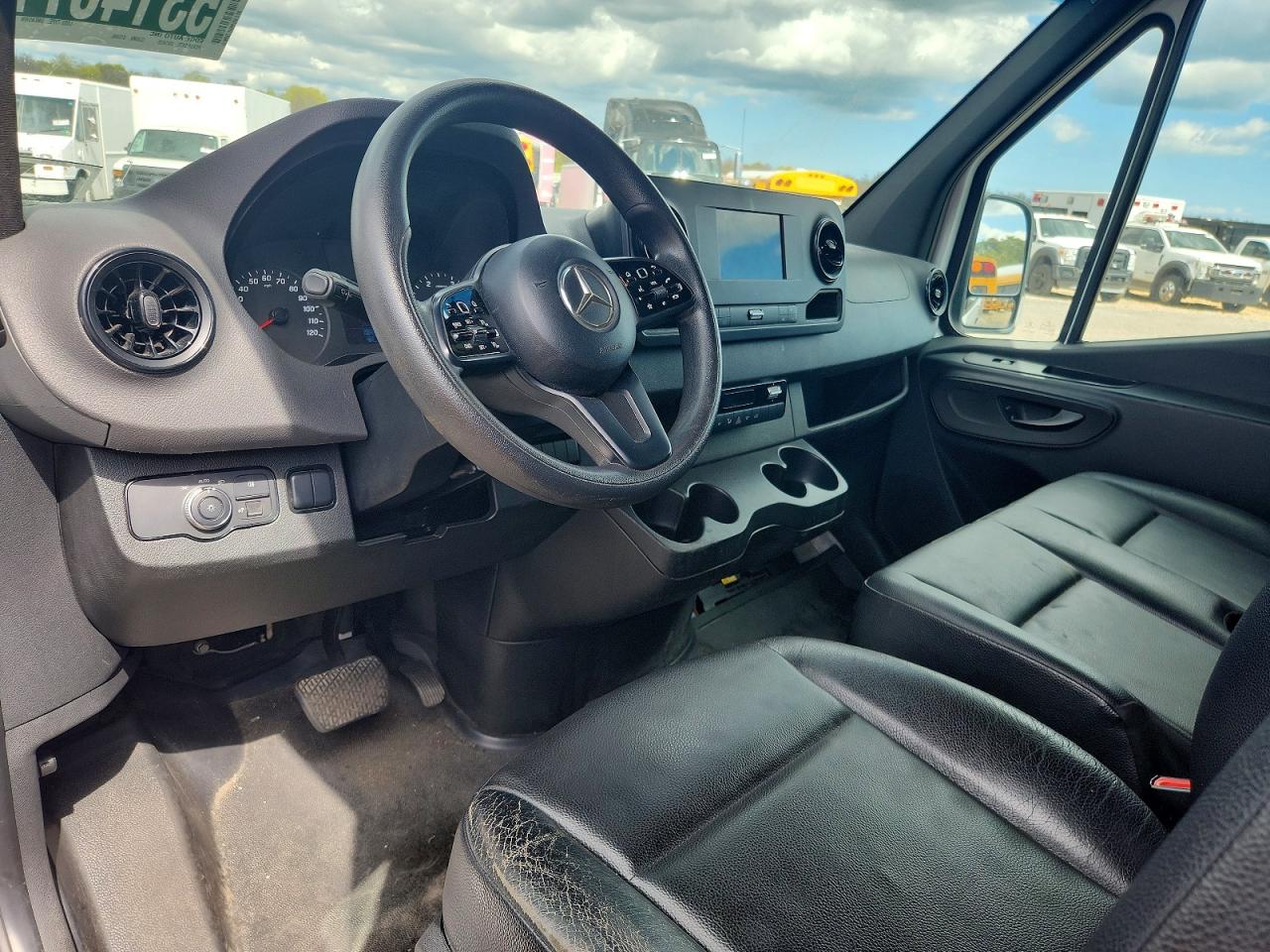 Mercedes-Benz Sprinter 2500