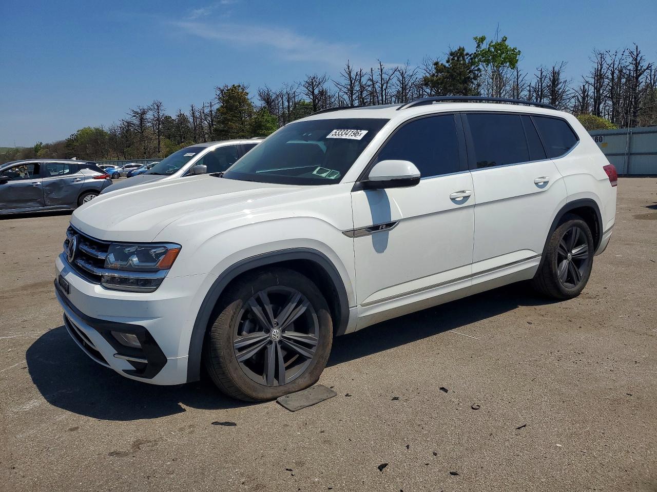 Salvage Volkswagen Atlas Image