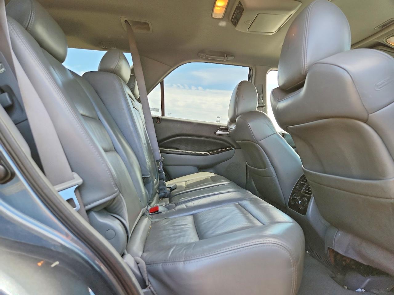 Acura MDX Touring