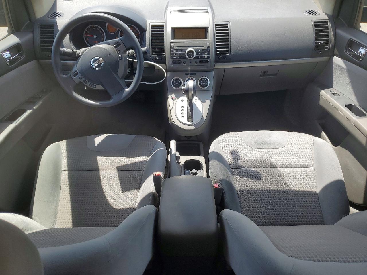 Nissan Sentra 2.0
