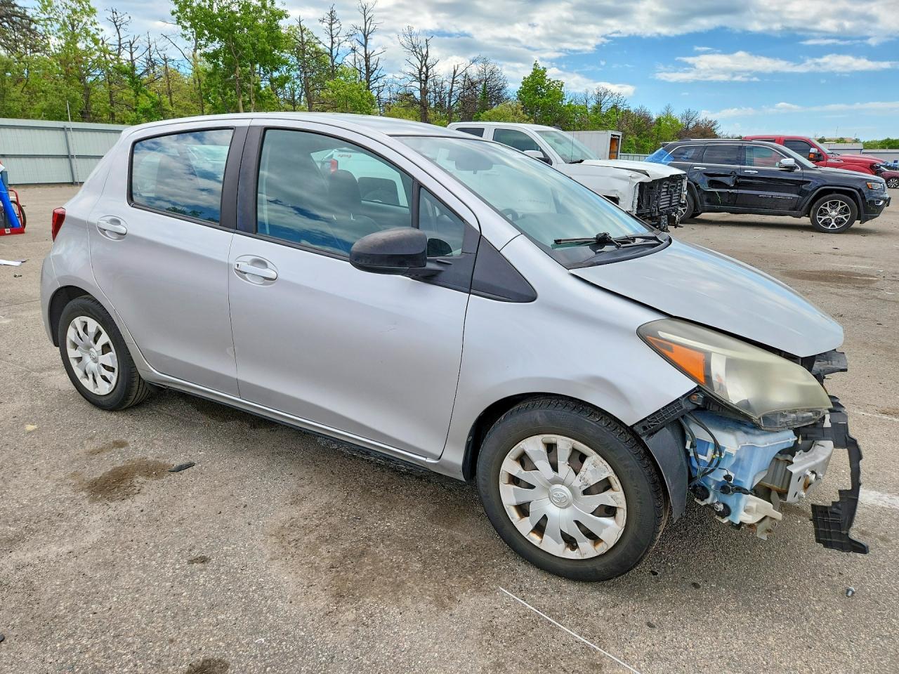 Toyota Yaris 5-door L