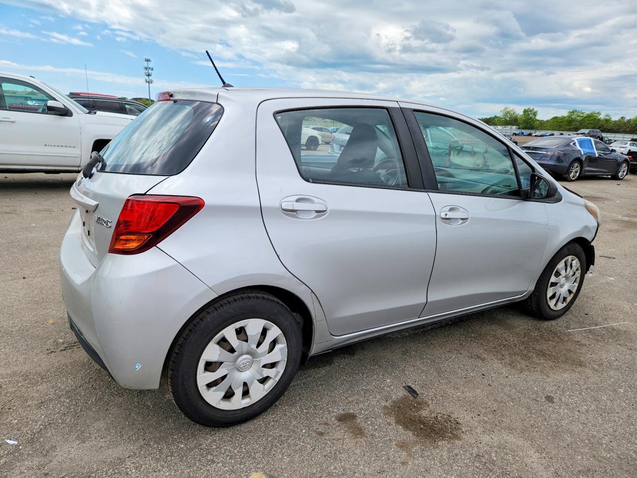Toyota Yaris 5-door L
