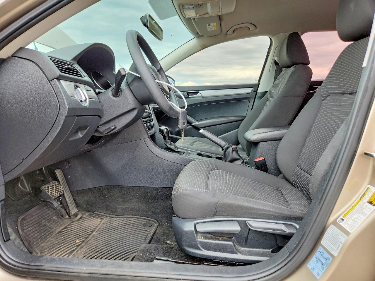 Volkswagen Passat S