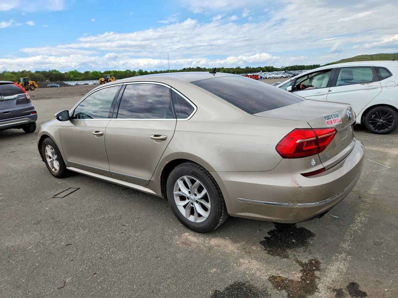 Volkswagen Passat S