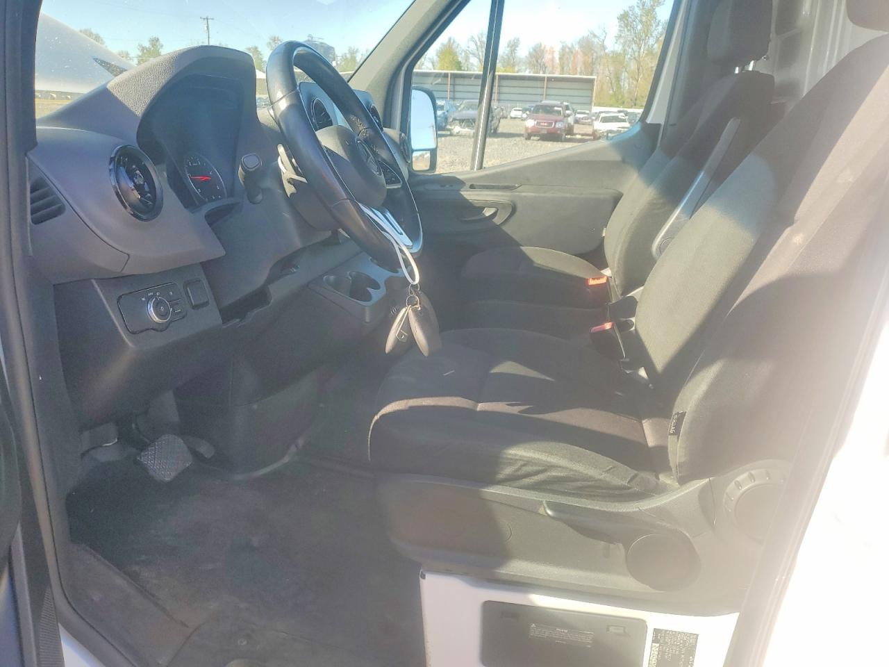 Mercedes-Benz Sprinter 2500
