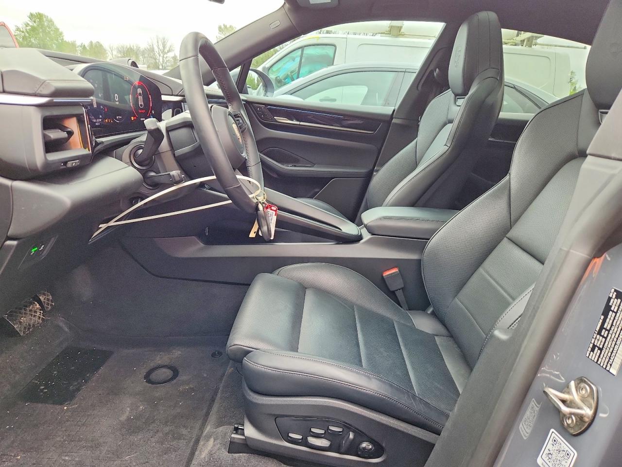 Porsche Macan 4