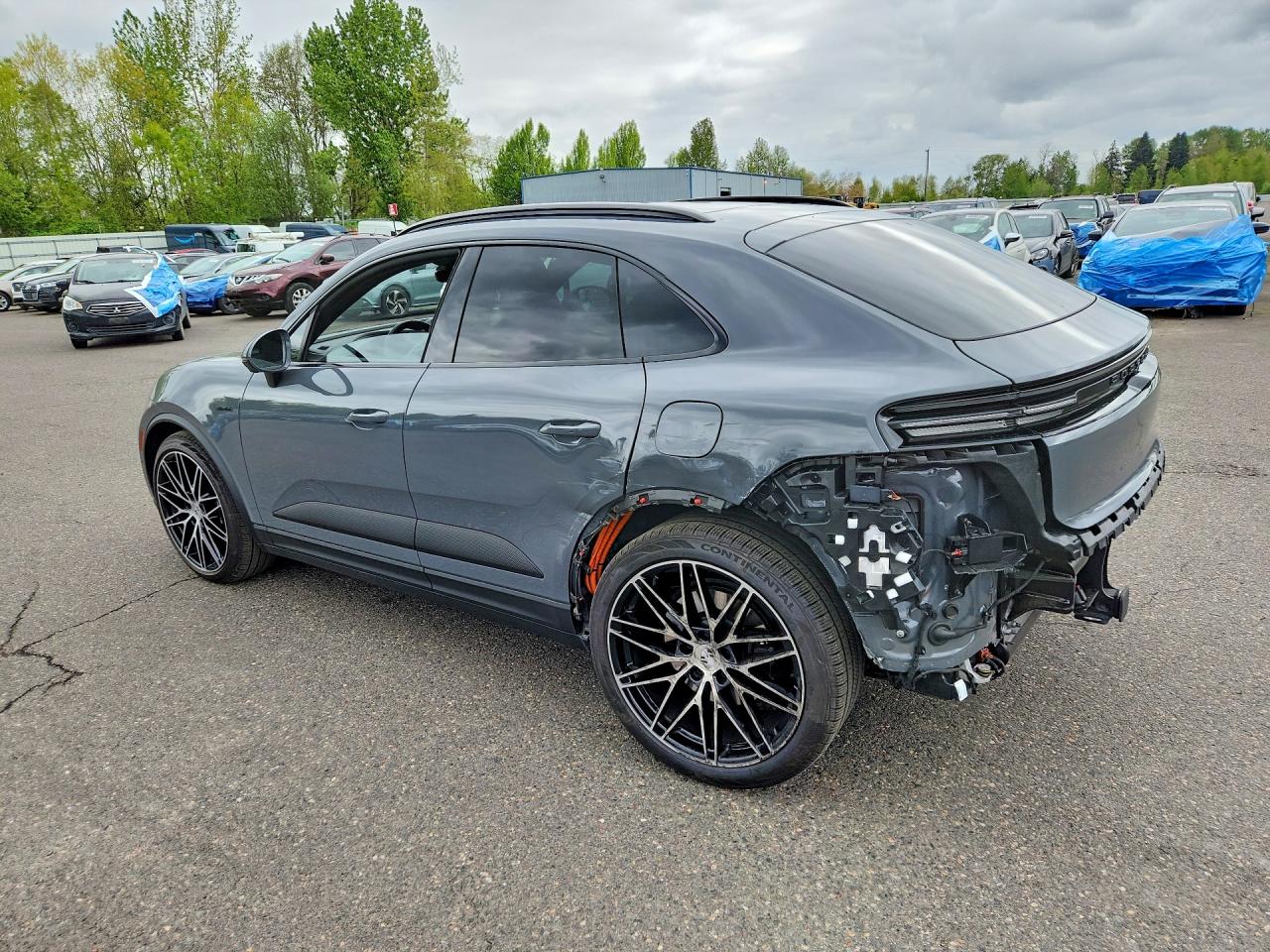 Porsche Macan 4