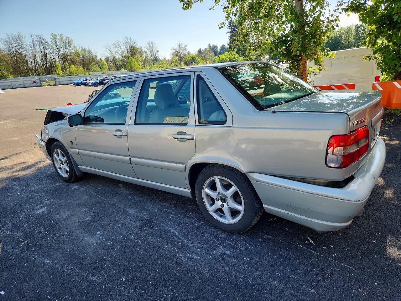 Volvo S70 Base