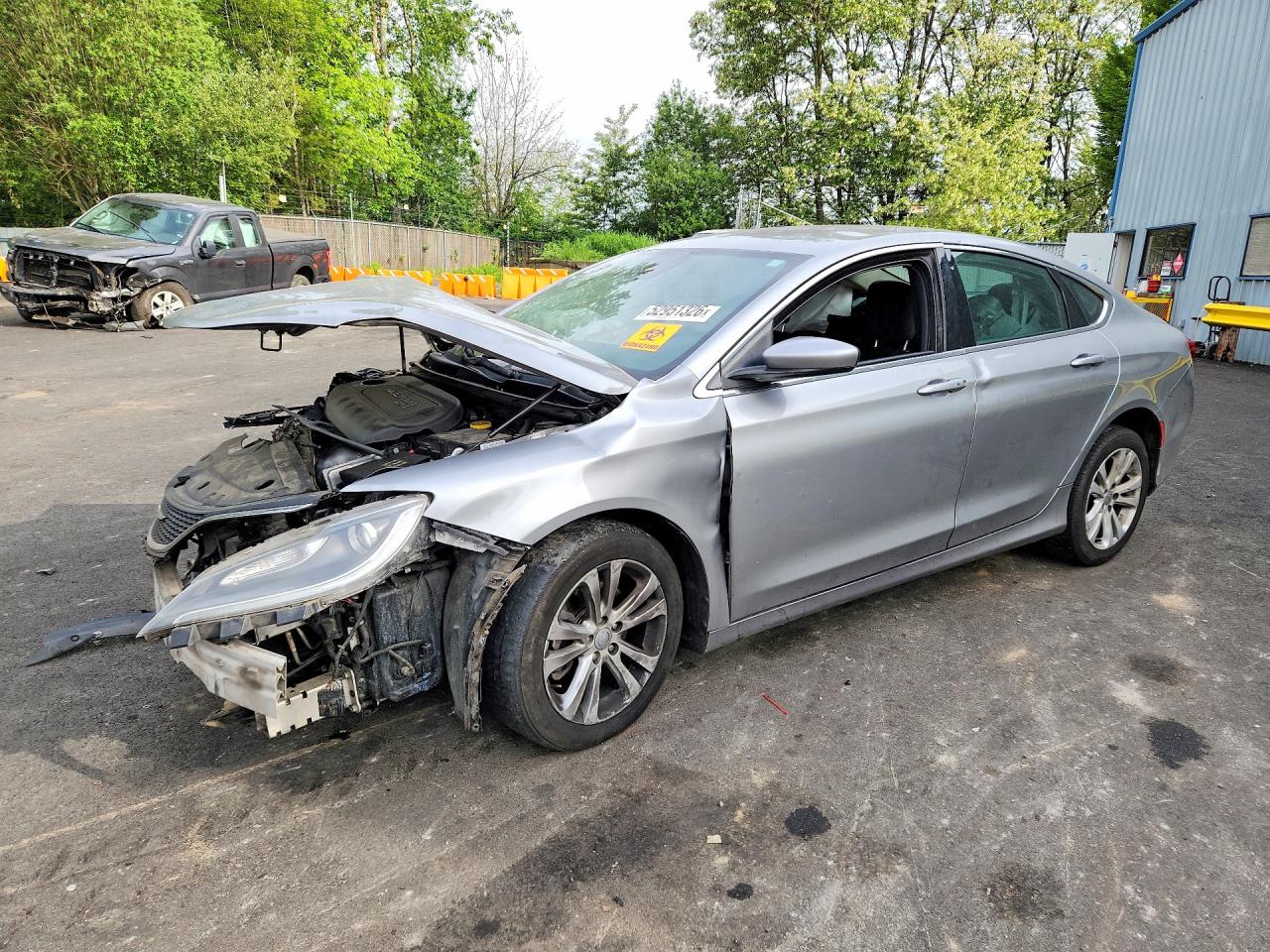 Salvage Chrysler 200 Image