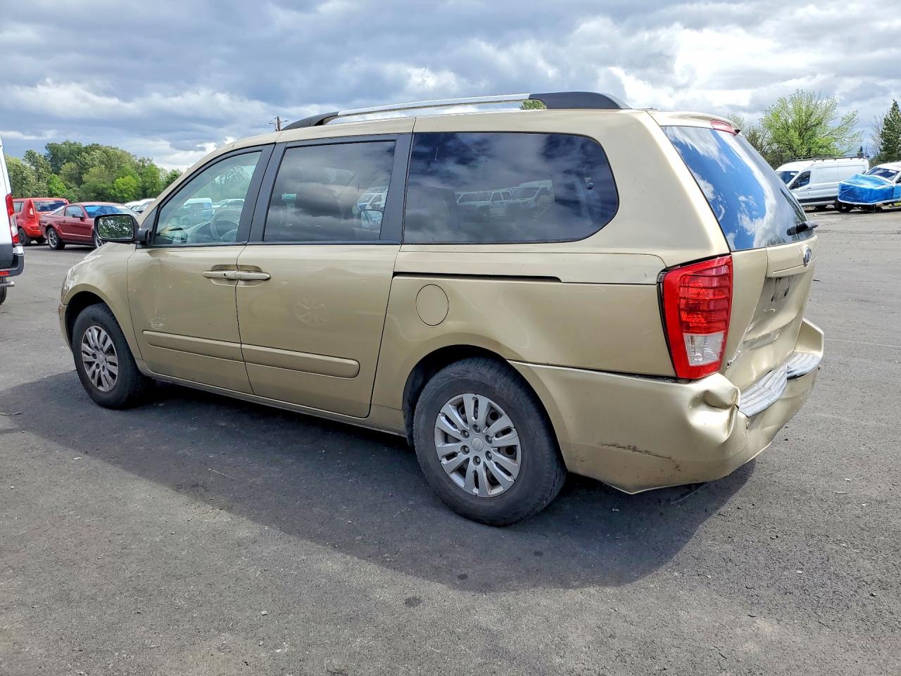 Kia Sedona Lx