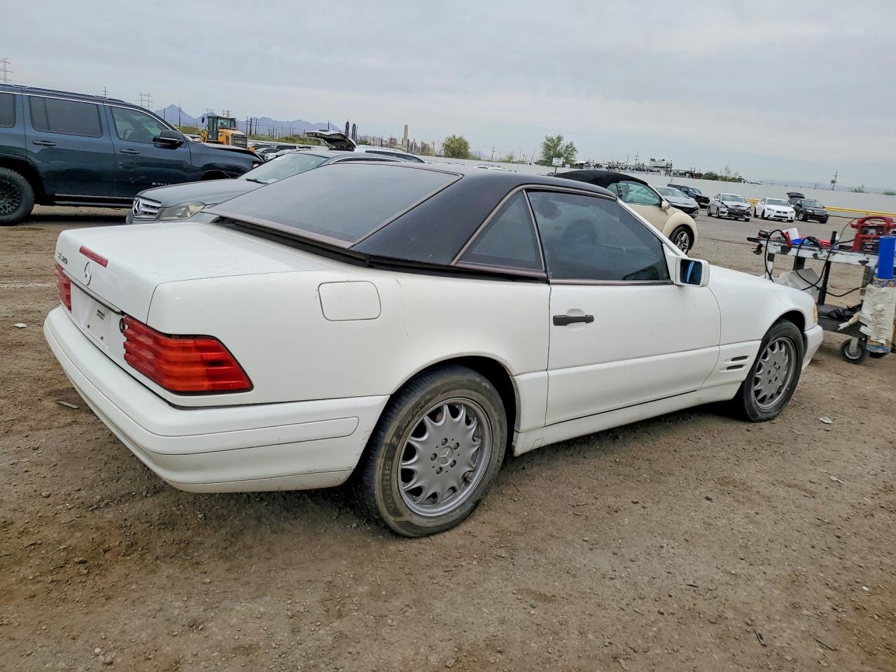 Mercedes-Benz S-Class 320