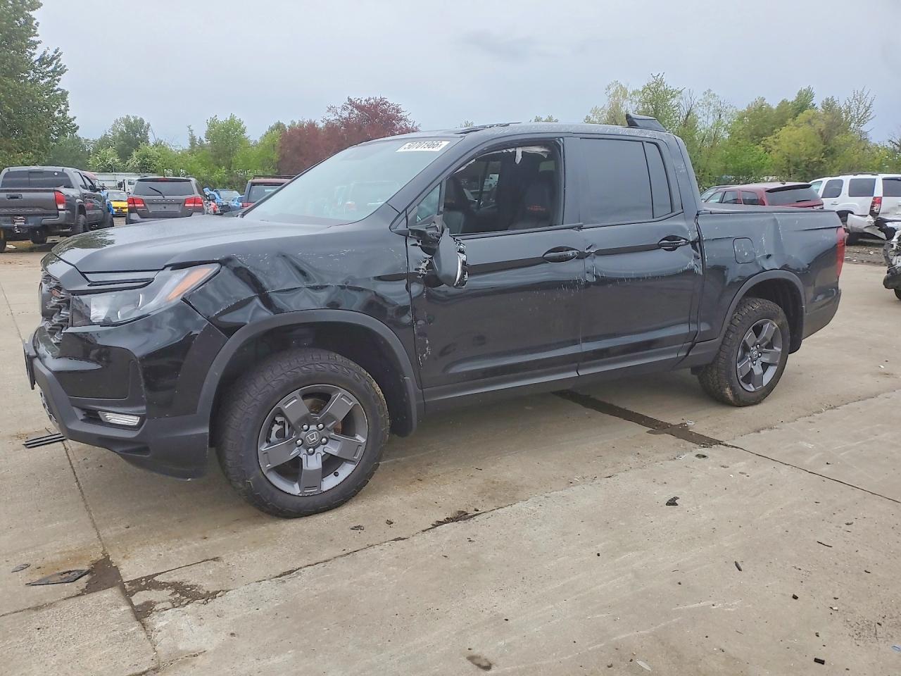 Salvage Honda Ridgeline Image