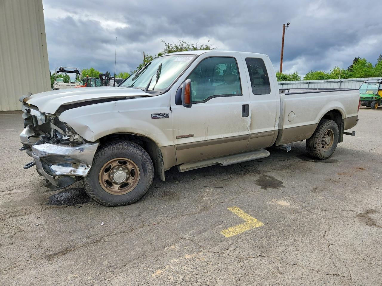 Salvage Ford F-250 Image
