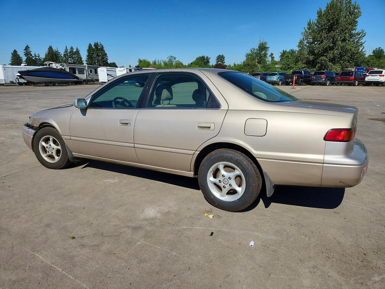 Toyota Camry Le