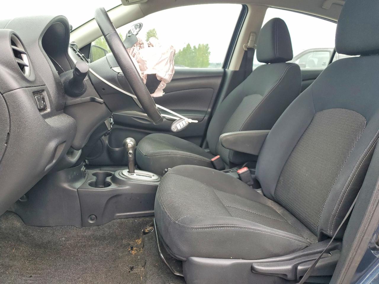Nissan Versa 1.6 Sl